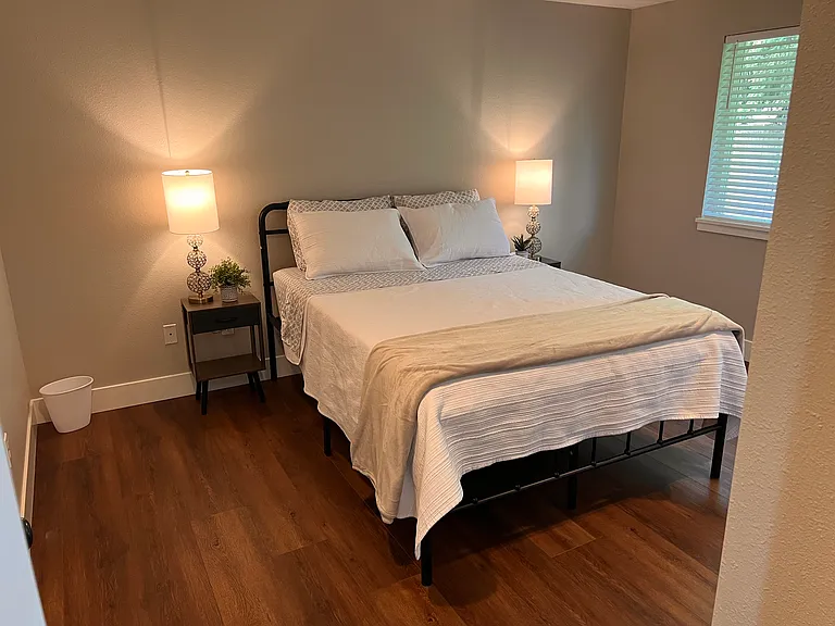 1815 Skyline Ct S — Photo 8
