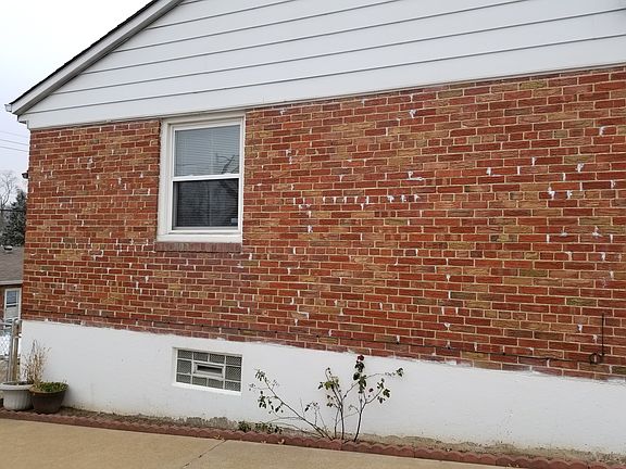 2nd image of 7037 Parkwood St