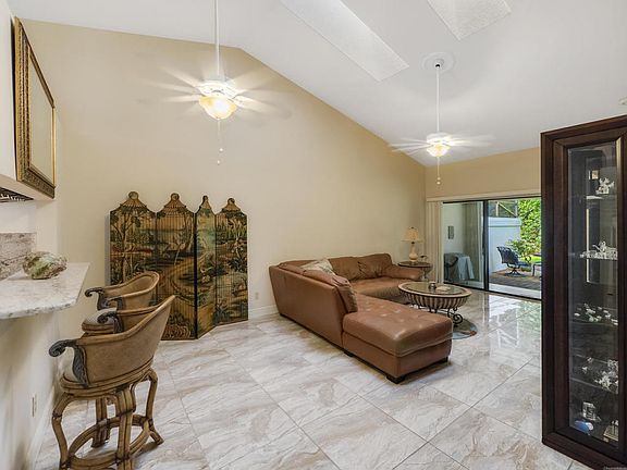4th image of 501 Sea Oats Dr #A-4