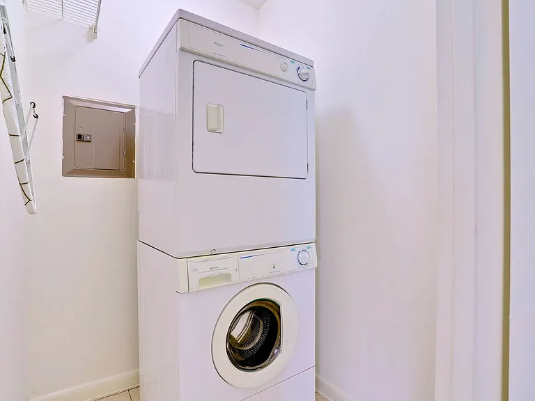 Washer/Dryer