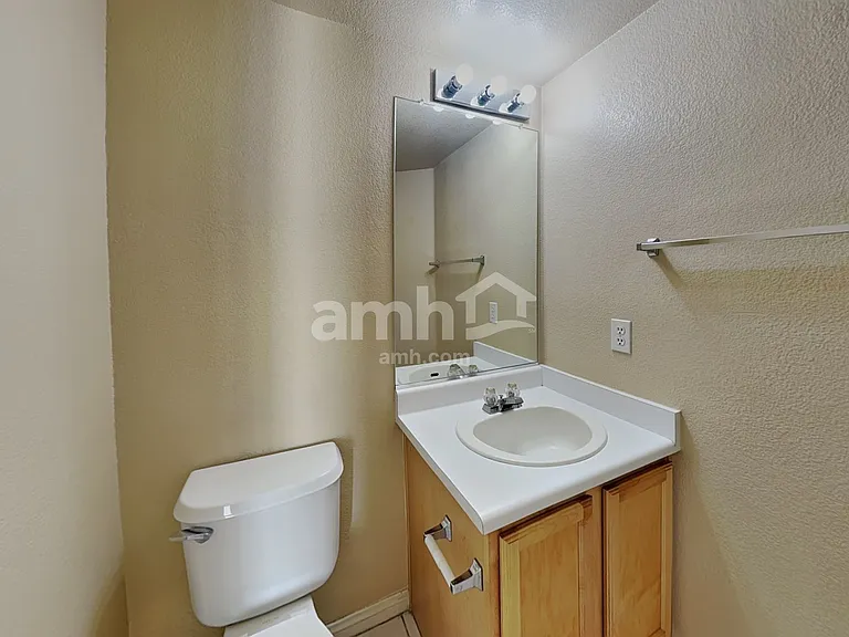 207 Luninborg St — Photo 10