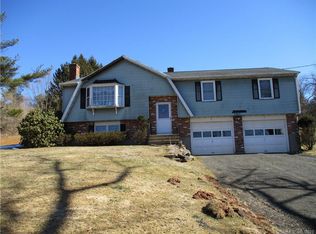 2 Powers Rd, Wallingford, CT 06492