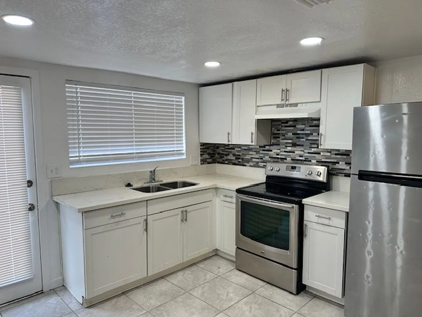 5318 W. Turney Avenue — Photo 4