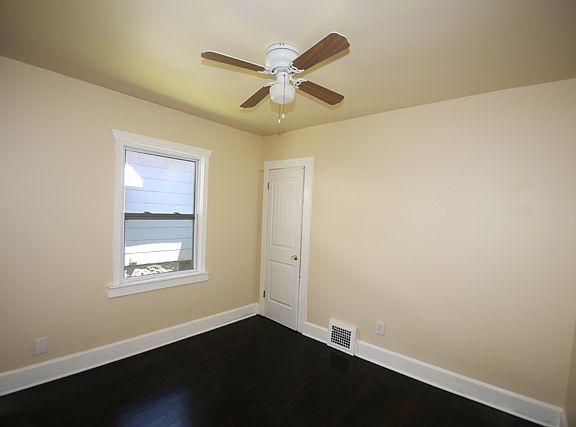 5th image of 334 N Belmont Blvd