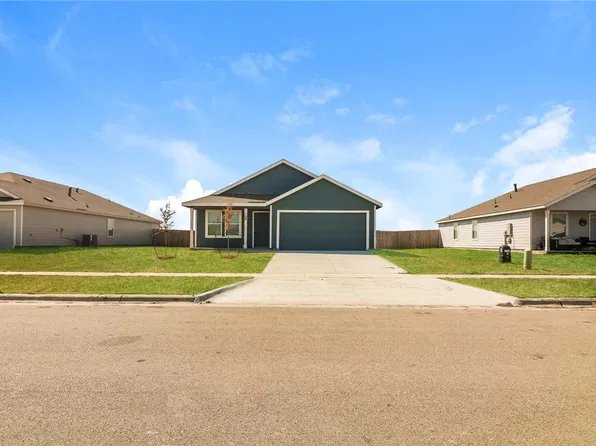 109 Meadowbrook Dr, Odem, TX 78370