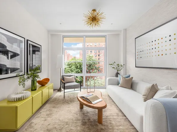 350 E 18th St #8B, New York, NY 10003