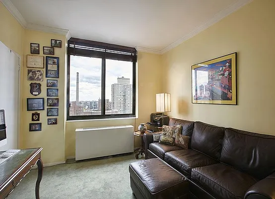 Sold by Warburg | media 5