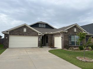 624 Carolyn Ridge Rd, Norman, OK 73071