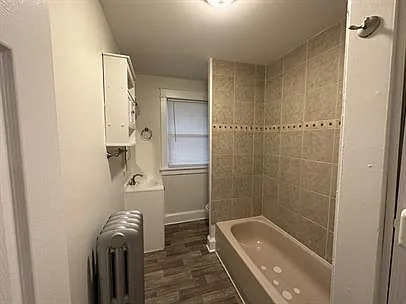 424-426 N Locust St — Photo 4