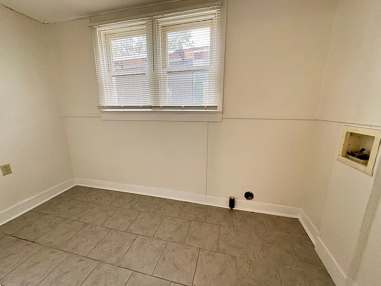 222 S 8th St — Photo 21