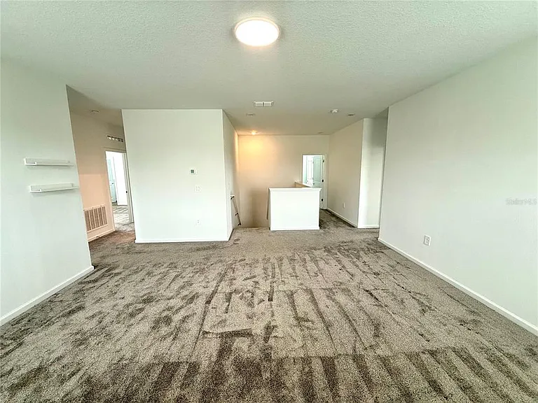 2970 Armstrong Ave — Photo 25