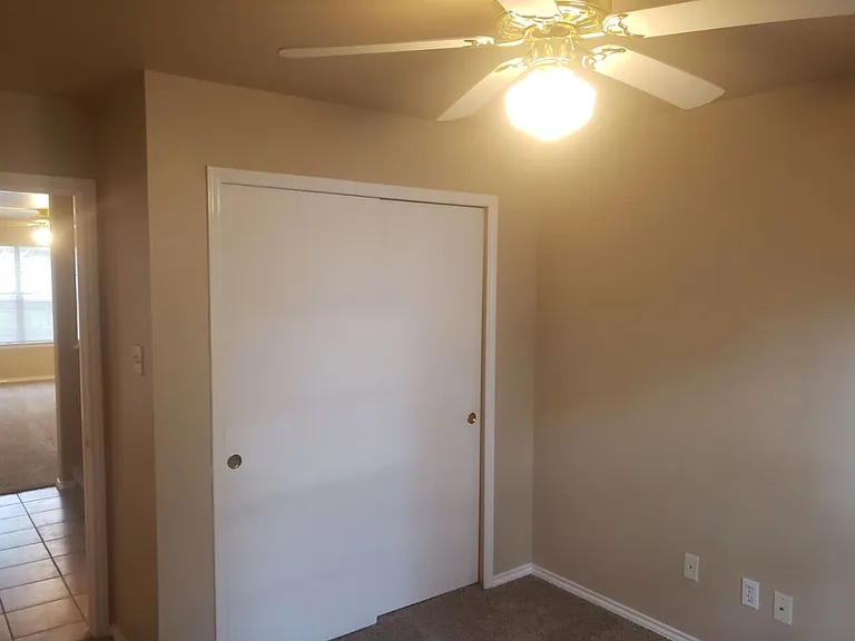 7736 Rustic Park — Photo 10