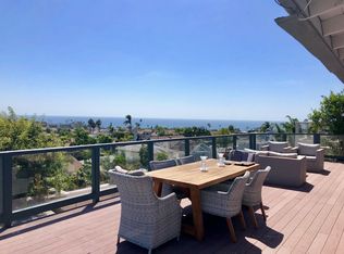 5364 Candlelight Dr, La Jolla, CA 92037