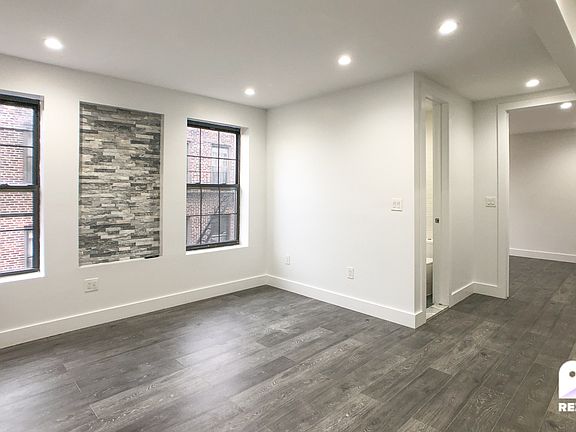 2nd image of 11920 Union Tpke APT E3d3