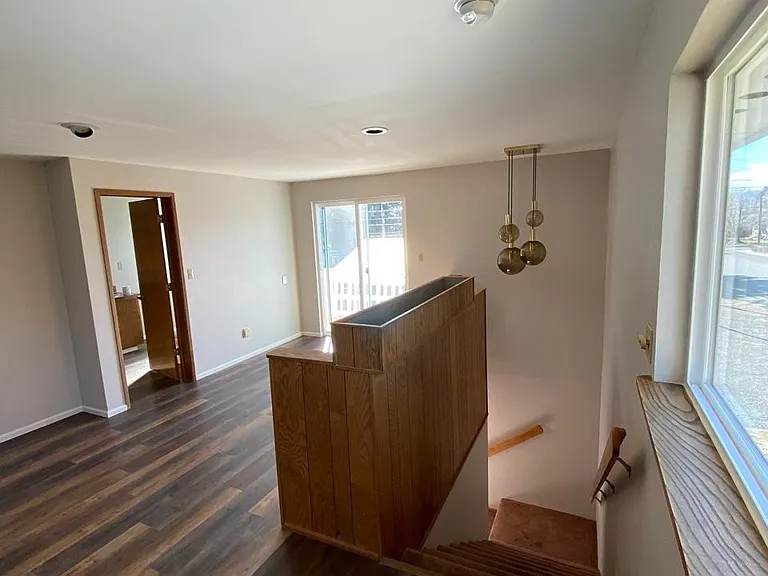 314 W 12th Ave — Photo 19