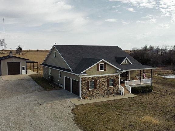4th image of 5 Locust Ln