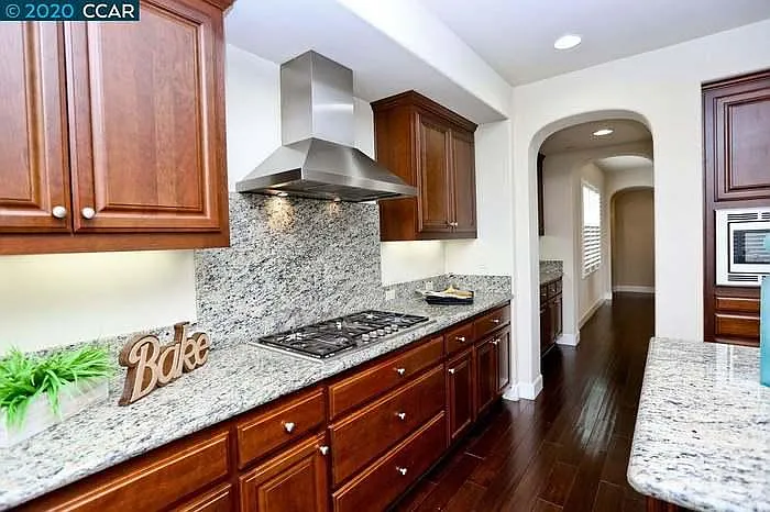 1030 S Wedgewood Rd — Photo 7