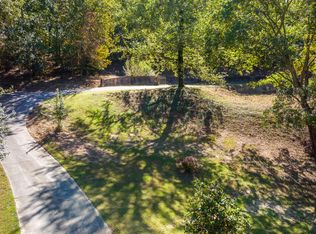 79 Country Estates Rd, La Fayette, GA 30728