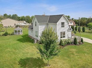 702 Armstrong Ave, Howards Grove, WI 53083