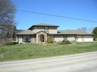 15222 Parallel Rd, Basehor, KS 66007