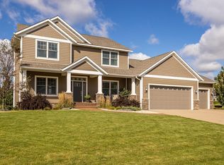 1392 Crestview Dr, Winona, MN 55987