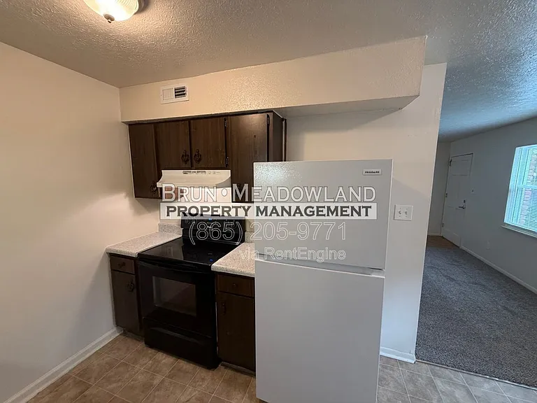5525 Jacksboro Pike #3 — Photo 4