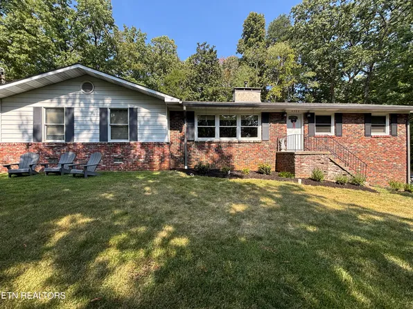 4300 Chewasa Rd, Knoxville, TN 37918