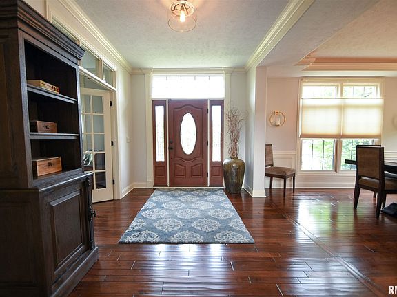 4th image of 10412 N Attingham Park
