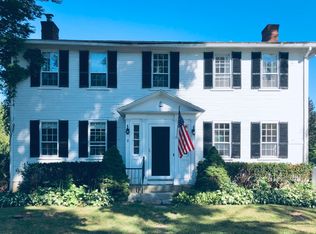 8 Pearl St, Kennebunkport, ME 04046