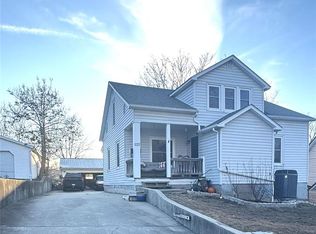 229 Light St, Chester, IL 62233