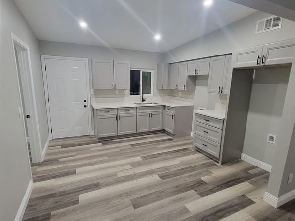 2219 Kern St