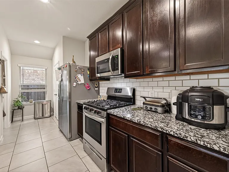 18306 Pelham Hollow Trl — Photo 14