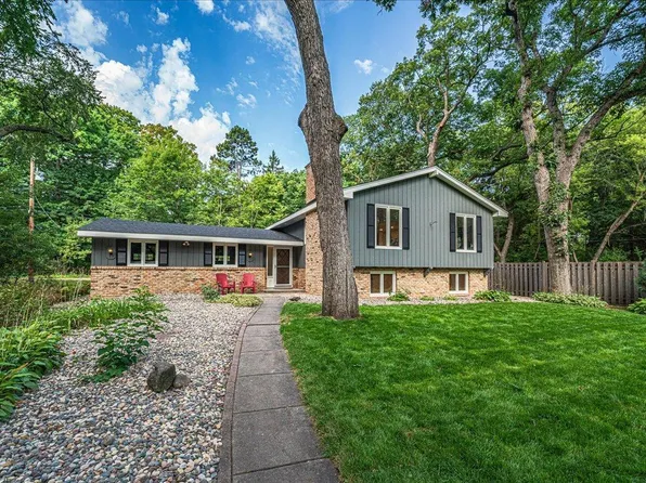 312 Griffit St, Hopkins, MN 55343