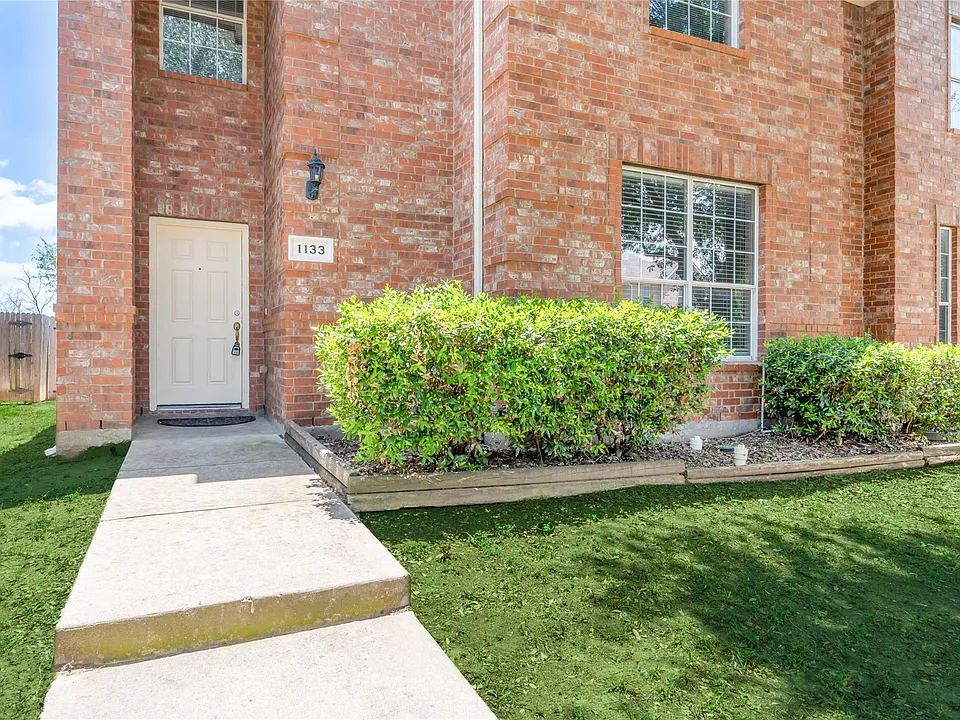 1133 Jamie Dr