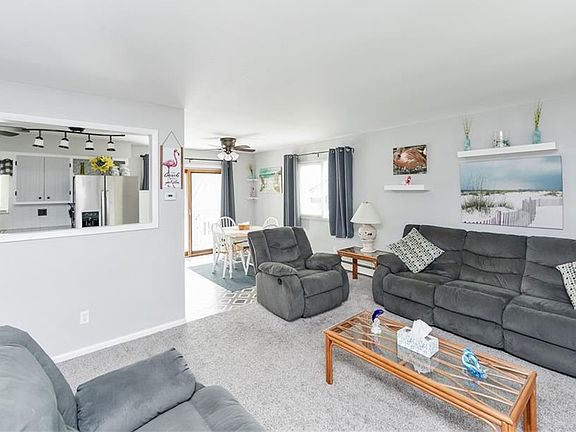 4th image of 4810 Mamie St