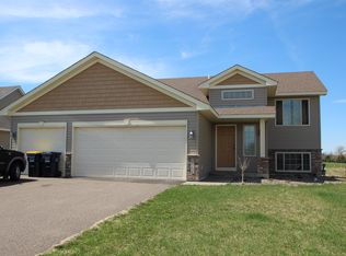 31754 Meadowlark Ln, Lindstrom, MN 55045