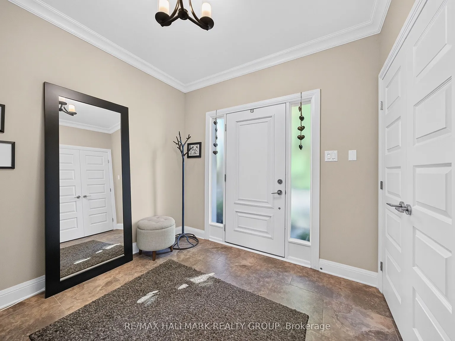 4 bed, $5,800 — Photo 4