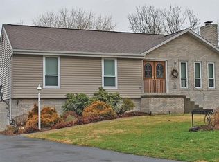 5 Zelie Dr, Zelienople, PA 16063