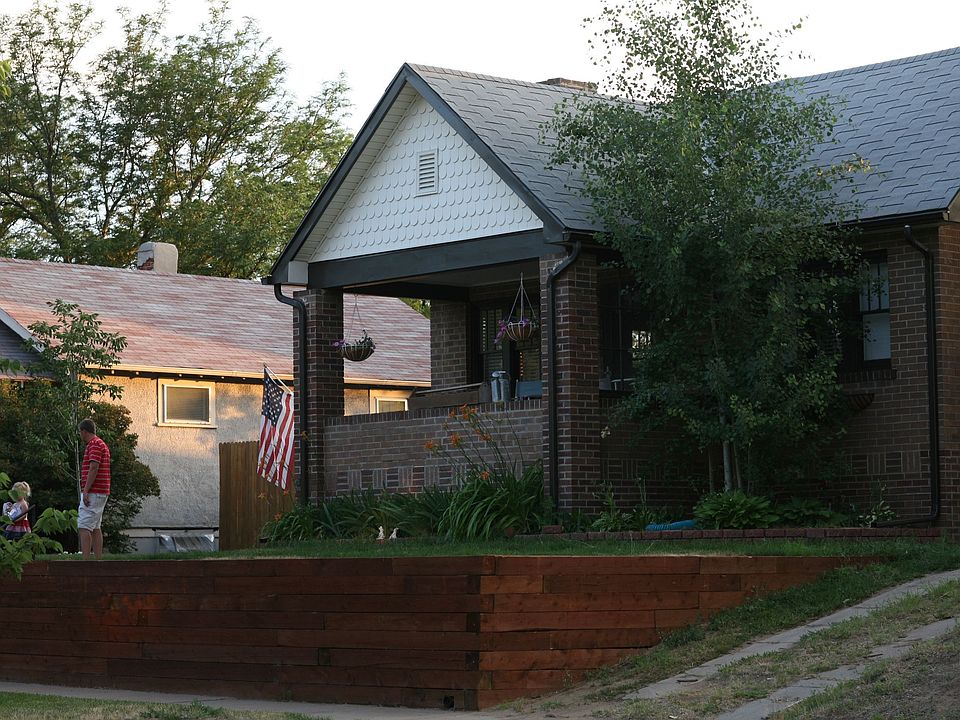 2nd image of 2111 S Humboldt St