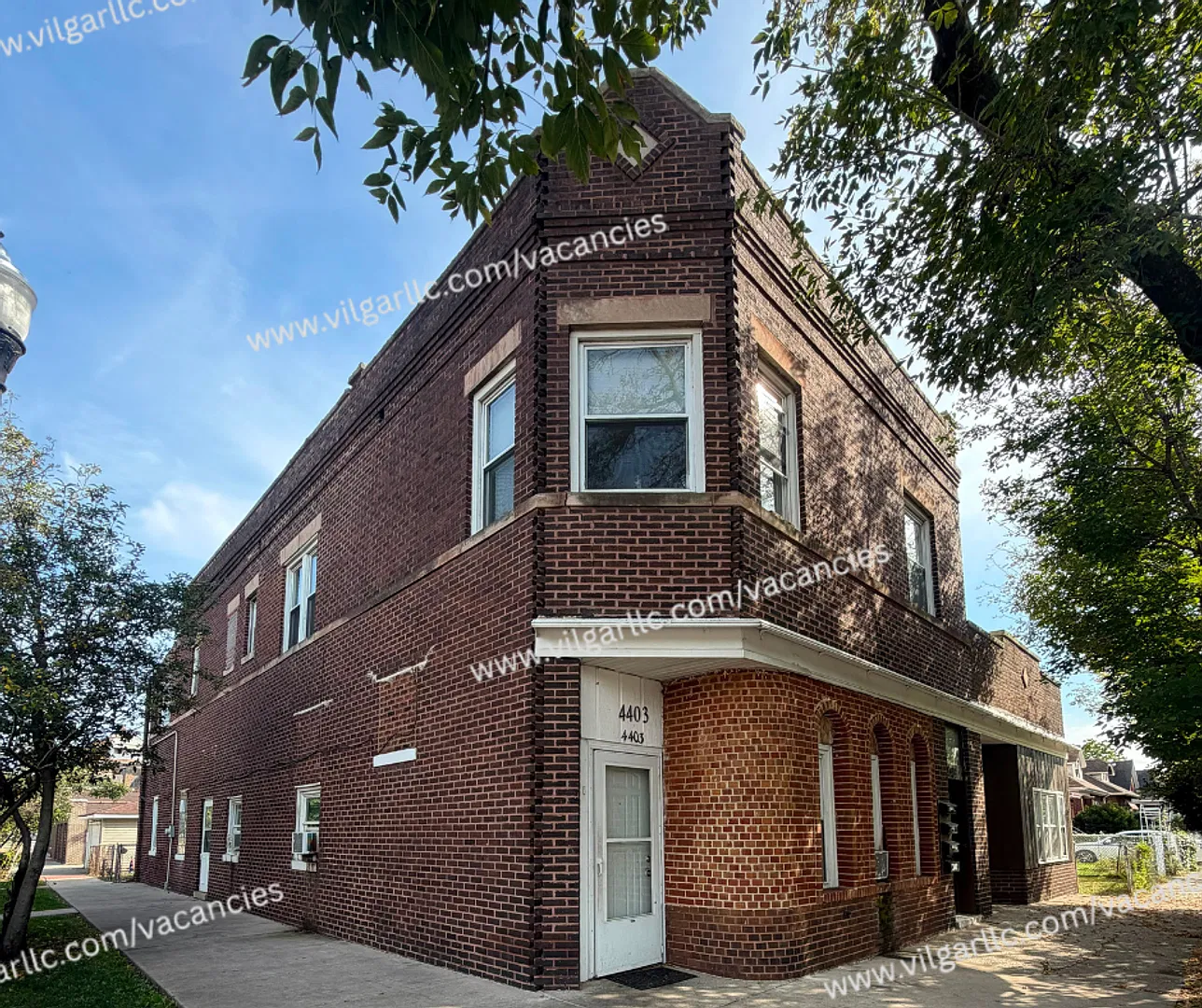 4403 Towle — Photo 1
