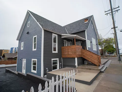 The Plaza House Photo 1