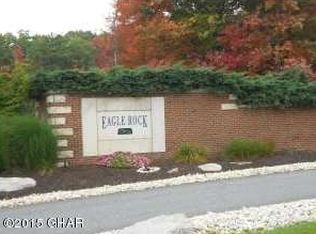 Greenbrriar Ln, Hazleton, PA 18202