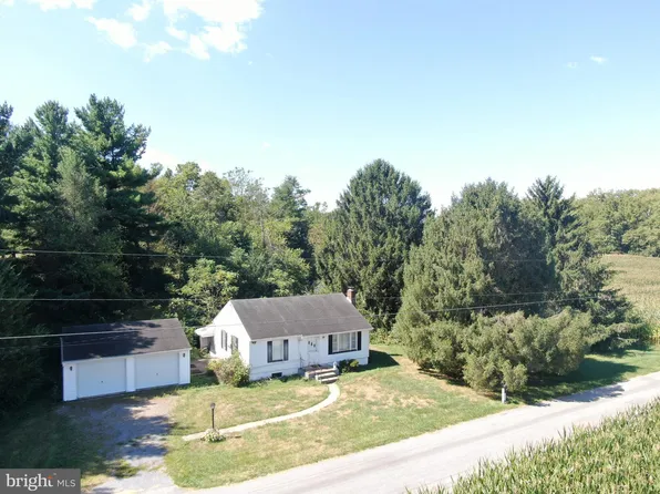 4594 Salem Church Rd, Waynesboro, PA 17268