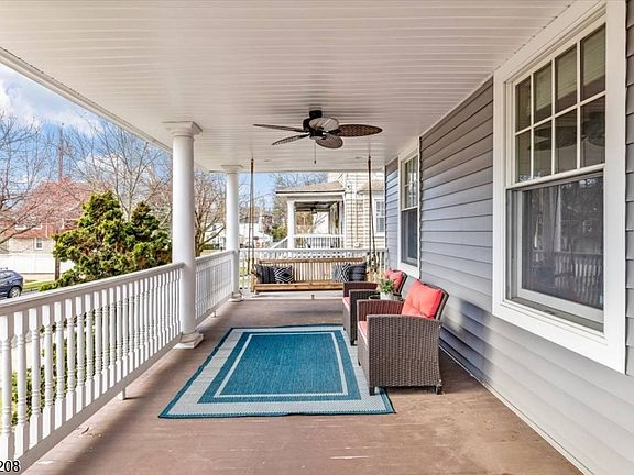 5th image of 40 Courier Pl