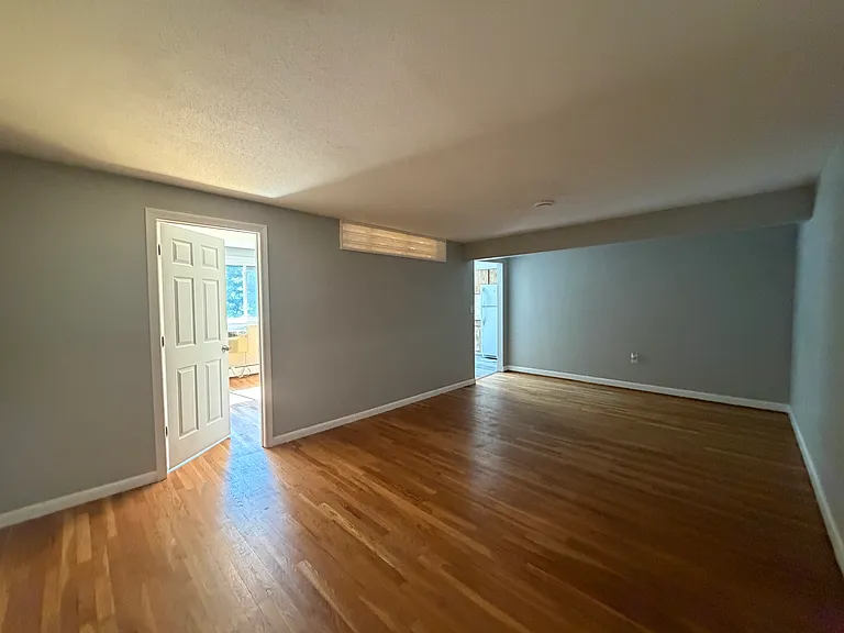 138 Store Ave #3O — Photo 2