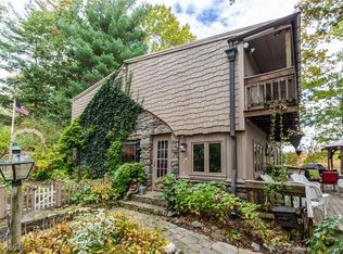 85 Coolridge Ave, Johnston, RI 02919