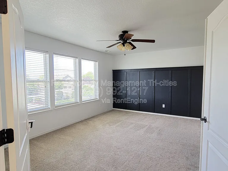 5017 Laredo Dr — Photo 10