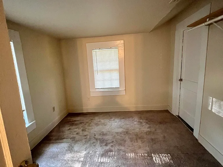 223 W 5th Ave — Photo 10