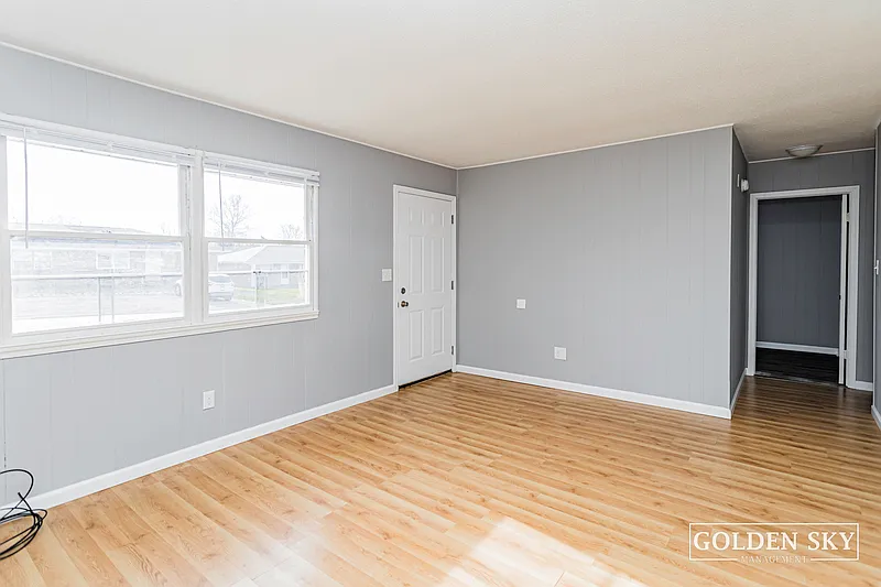 2 bed, 1.0 bath, 841 sqft, $825 — Photo 3