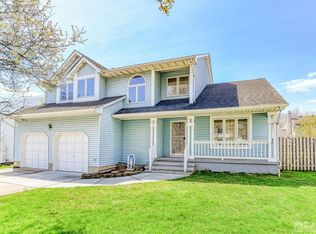 16 Lynn Ct, North Brunswick, NJ